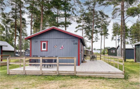 Stunning home in Löttorp with WiFi and 3 Bedrooms in Löttorp